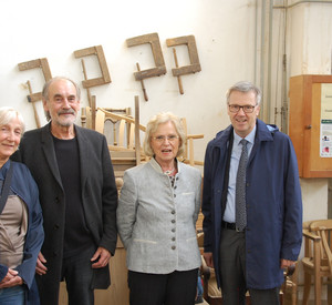 Gruppenfoto von Frau H. Strauß, Herrn W. Schattner, Frau I. Wolf und Herrn Staatssekretär Dr. Frey