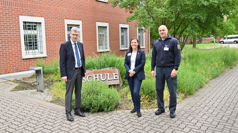 Justizstaatssekretär Dr. Matthias Frey besucht die Jugendstrafanstalt Schifferstadt