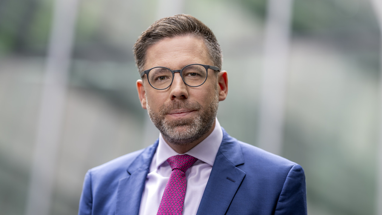das Bild zeigt: Justizminister Philipp Fernis