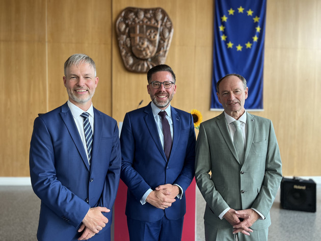 Neuer Direktor des Amtsgerichts Mayen – Justizminister Philipp Fernis verabschiedet Joachim Anheier und führt Dr. Marcel Heinemann in neues Amt ein 