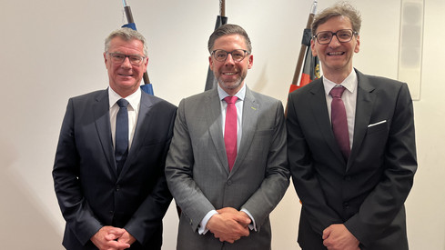 Amtswechsel an der Spitze des Landgerichts Mainz – Justizminister Philipp Fernis führt Thomas Bergmann in Amt des Präsidenten ein