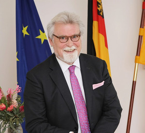 Das Bild zeigt: Justizminister Herbert Mertin